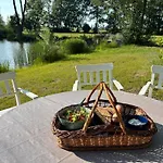 Domaene Kermen アパート